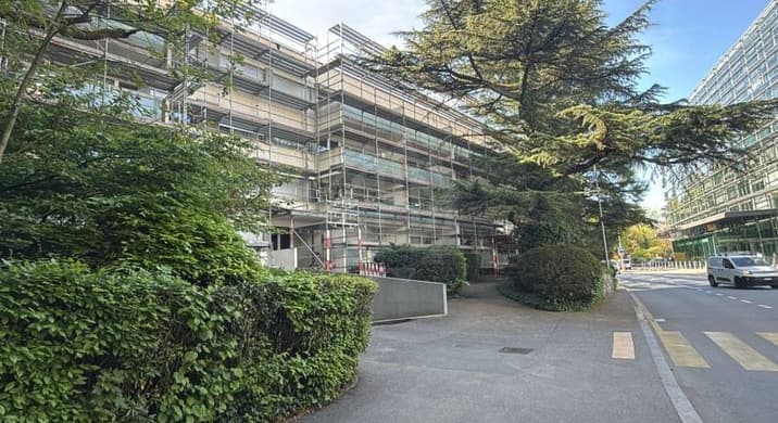 Rent a 4 rooms apartment in Genève